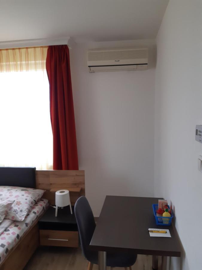 M47 Vendeghaz-Airport Hotel Debrecen Exterior photo